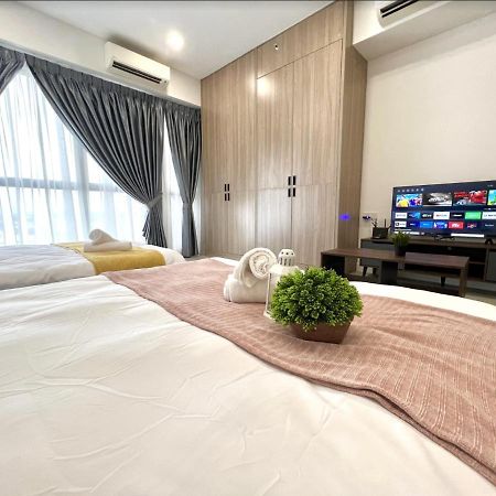 Free Parking # 2 Bed Family Bellsuite - Sepang Klia Kota Warisan Zewnętrze zdjęcie
