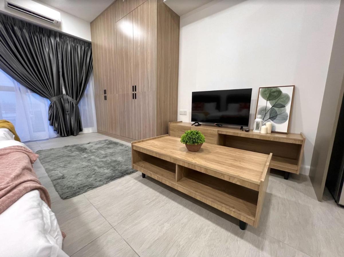 Free Parking # 2 Bed Family Bellsuite - Sepang Klia Kota Warisan Zewnętrze zdjęcie