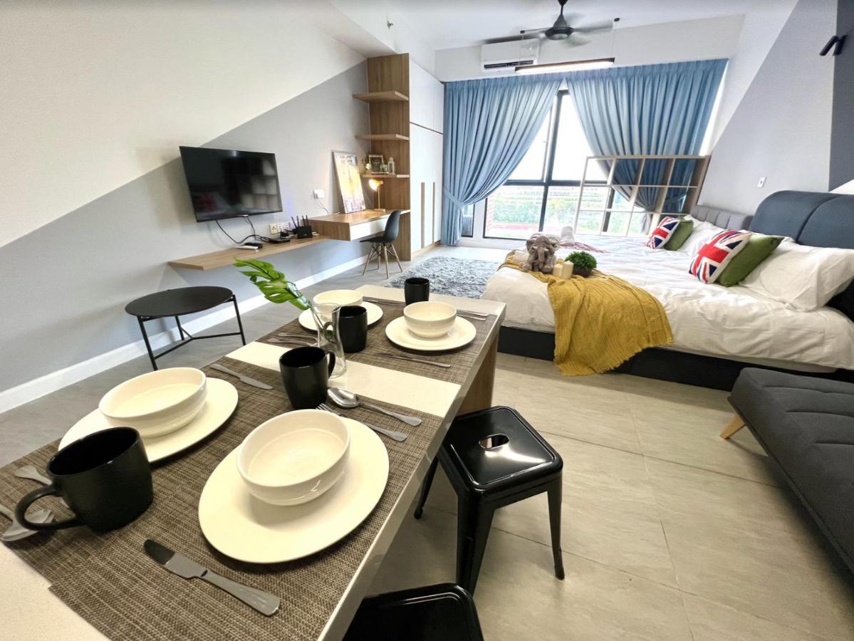 Free Parking # 2 Bed Family Bellsuite - Sepang Klia Kota Warisan Zewnętrze zdjęcie