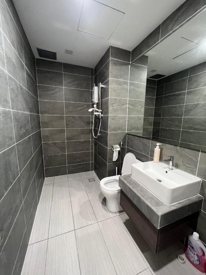 Free Parking # 2 Bed Family Bellsuite - Sepang Klia Kota Warisan Zewnętrze zdjęcie