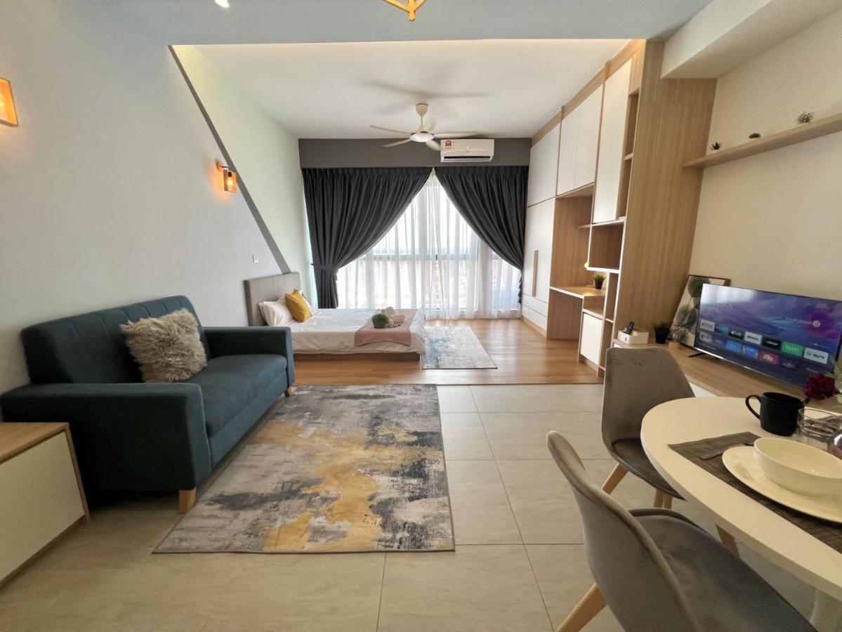 Free Parking # 2 Bed Family Bellsuite - Sepang Klia Kota Warisan Zewnętrze zdjęcie