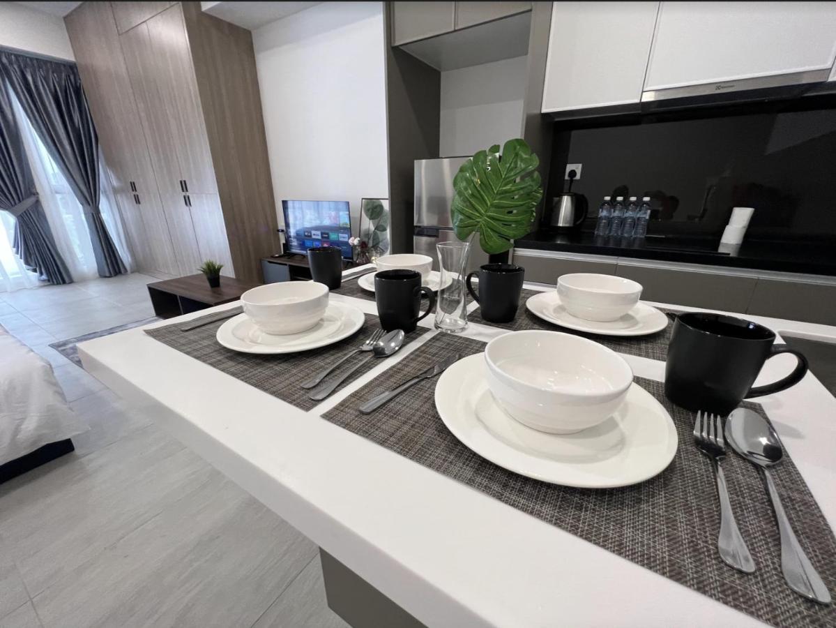 Free Parking # 2 Bed Family Bellsuite - Sepang Klia Kota Warisan Zewnętrze zdjęcie