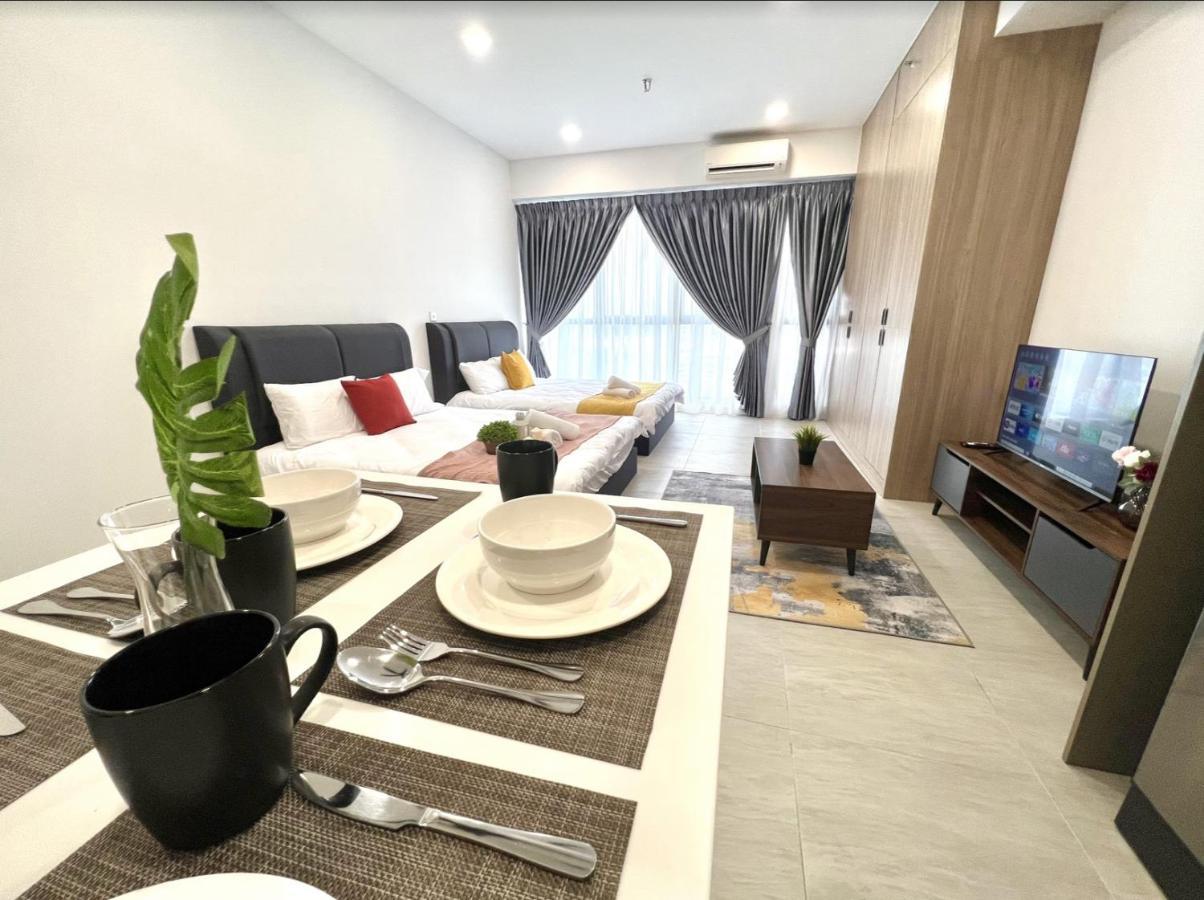 Free Parking # 2 Bed Family Bellsuite - Sepang Klia Kota Warisan Zewnętrze zdjęcie